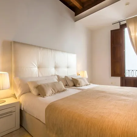 Tuguest Elvira Suites-2